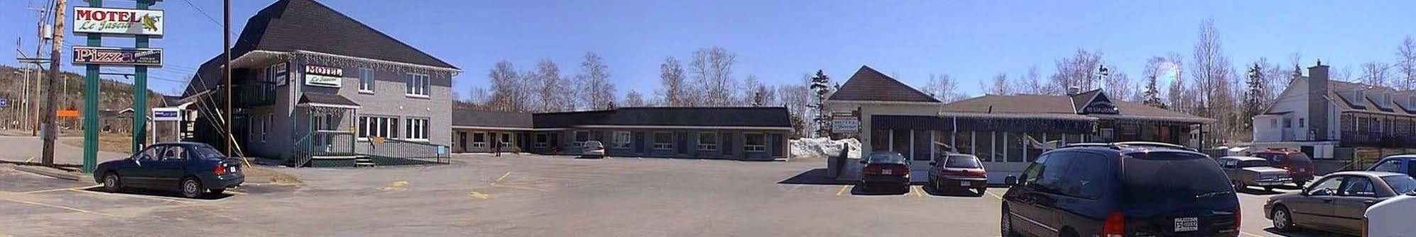 Motel Chantmartin Tadoussac Exterior photo